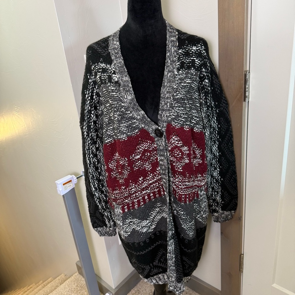 NWT Kontrol Button Front Oversize Long‎ Length Cardigan Grey Red Aztec Southwest